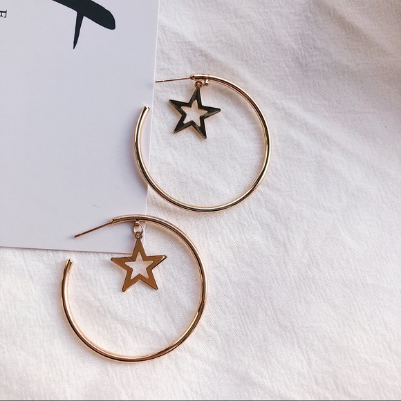 Jewelry - 💕Gold Chic Star Hoop Earrings